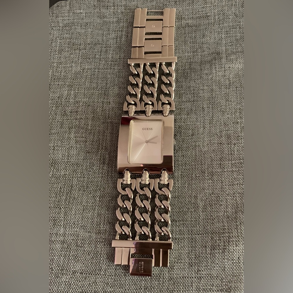 🔥GUESS WATCH🔥